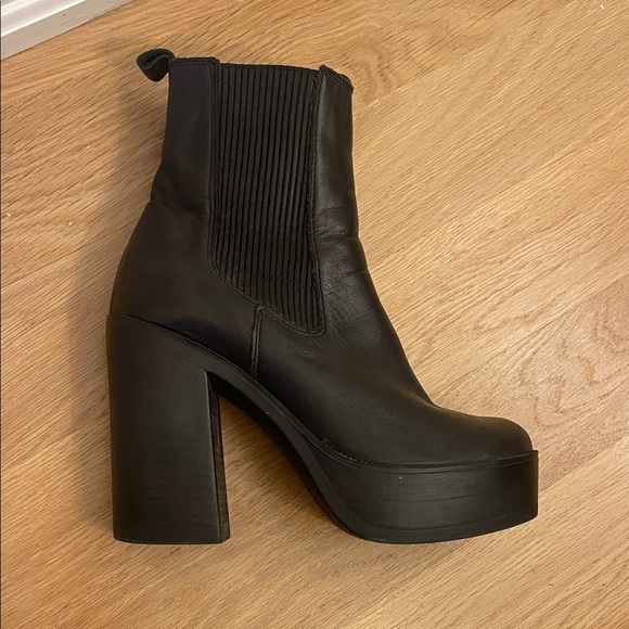 L'INTERVALLE Black Platform Heeled Boots - Picture 1 of 4